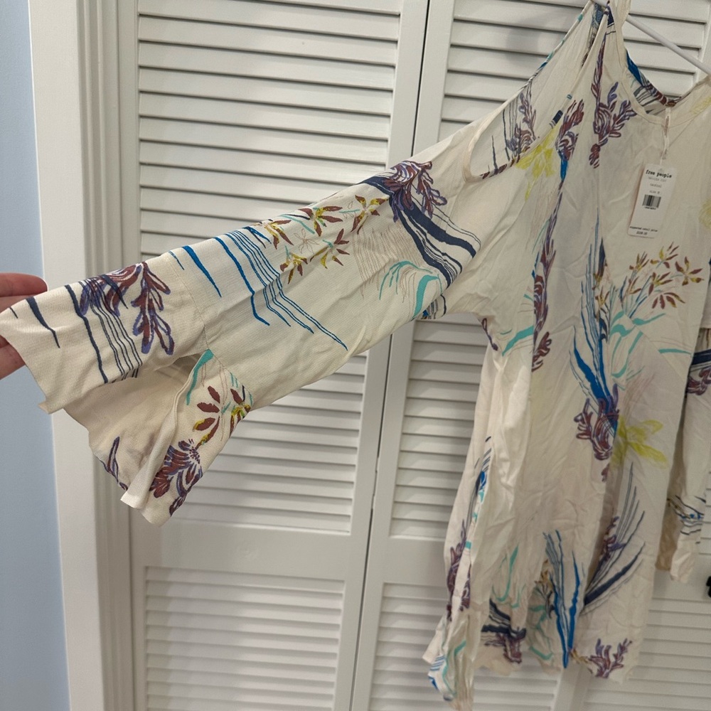 Free People Clear Skies cold shoulder tunic Size M - NWT - Picture 9 of 12